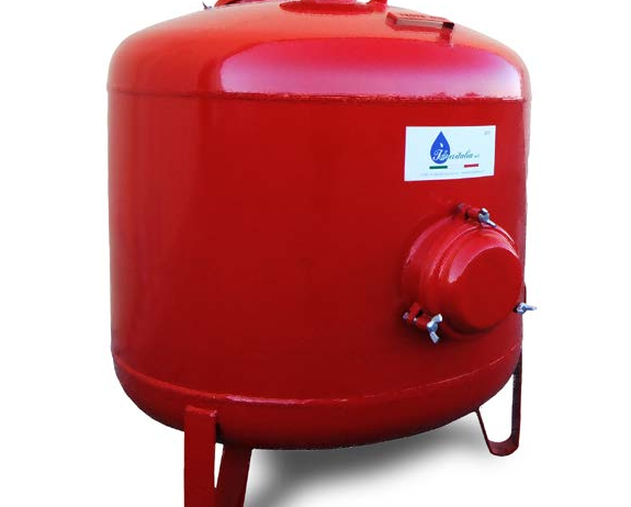 Système de filtration utilisant une couche de sable comme média filtrant pour retenir les particules en suspension, les impuretés et les matières organiques présentes dans l'eau. Il est largement utilisé dans l'irrigation, le traitement de l'eau, les piscines et les installations industrielles.